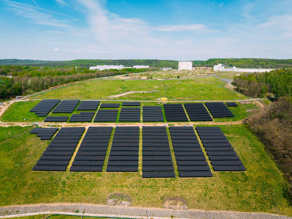 Solarpark Radeburger Stra&szlig;e